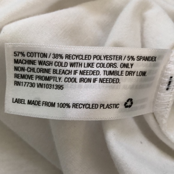 “Wild Fable” brand, cropped, white v-neck, short sleeve top - junior size M - Picture 5 of 7